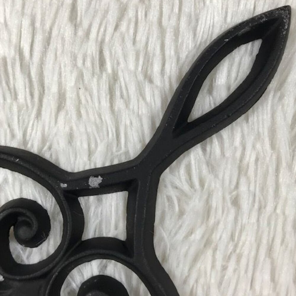 Vintage Set of 3 Intricate Black Metal Trivets - Picture 6 of 11